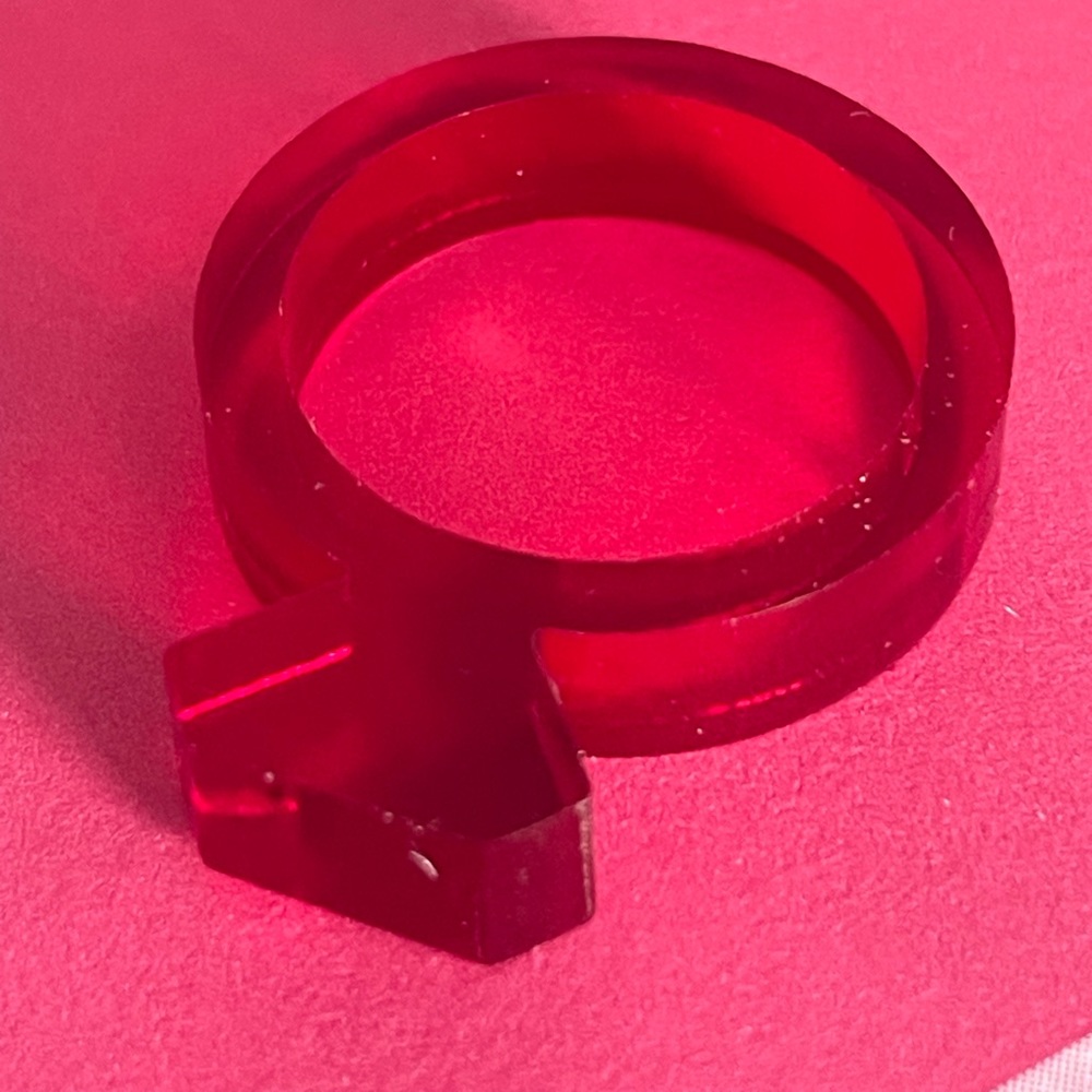 Museum of Modern Art ruby solitaire acryllic/resin (size 7)